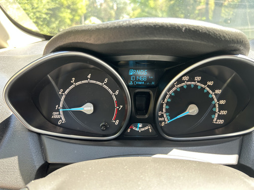 Ford Fiesta Kinetic 1.6 Titanium Powershift 120cv