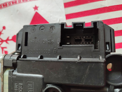 Motor Elevador De Cristal Trasero Derecho Polo-vento 2016. (Usado)
