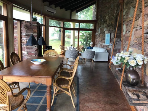 Muy Buena Casa En Solanas A 2 Cuadras De La Playa