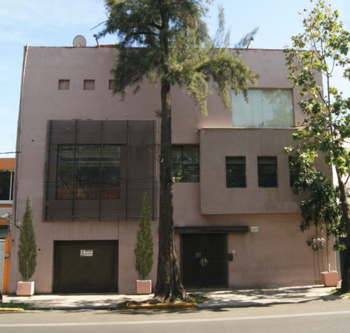 Edificio Con Uso De Suelo Para Oficinas