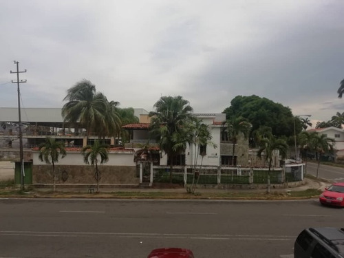 Imagen 3 de 13 de Se Vende Casa Quinta En La Urb. La Viña. Código.: Foc-765
