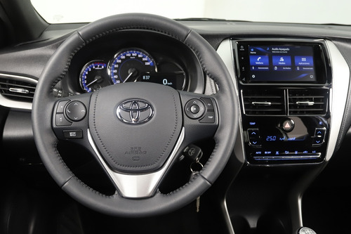 Imagen 11 de 15 de Toyota Yaris 1.5 107cv Xls 5 P My22
