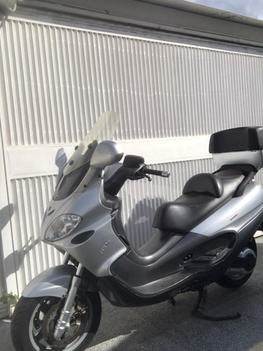 Imagen 2 de 7 de Piaggio Evolution