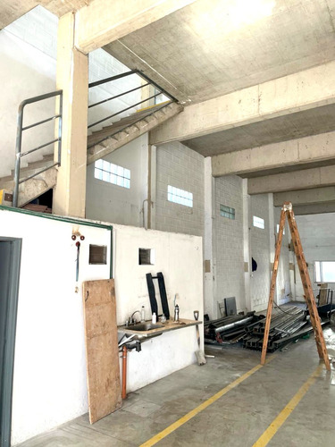 Venta Galpón 400m2 En Villa Martelli