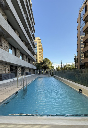 Departamento En Arriendo De 4 Dorm. En Providencia