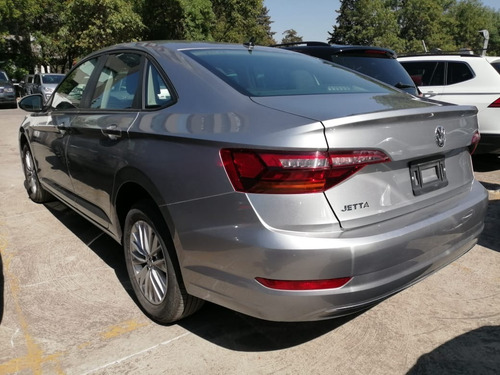 Vw Jetta Comfortline 2019 Plata Pirita 2 Años De Garantia