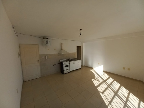 Imagen 4 de 6 de Departamento En Venta En Moron Sur