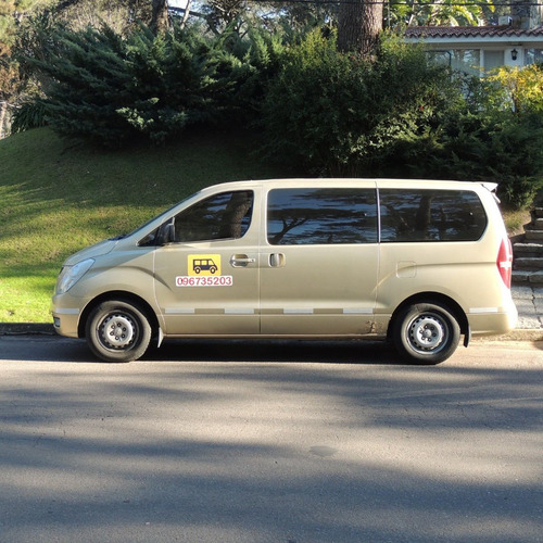 Imagen 1 de 10 de Punta Del Este Traslados Combi Van Camioneta Con Chofer