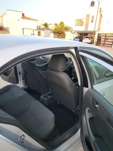 Volkswagen Jetta 2.5 Style Active At