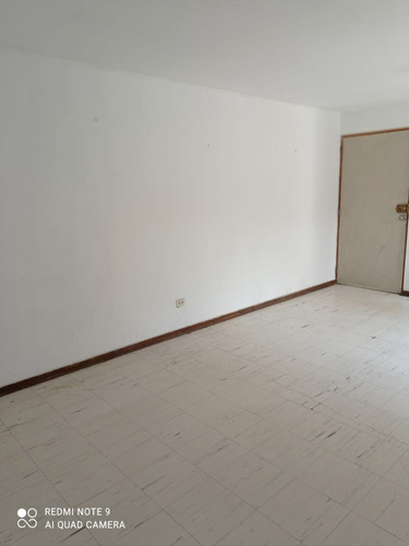 Imagen 10 de 11 de Alquilo Departamento 2 Dormitorios Urb. El Pinar Comas S/650 Soles