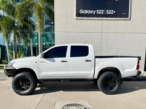 Imagen 2 de 10 de Toyota Hilux
