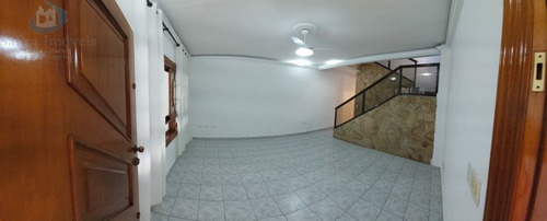 Imagem 1 de 15 de Excelente Oportunidade!!! Sobrado Com 3 Quartos, Sendo 1 Suíte, Cômodos Amplos Na Guilhermina. - Si1773