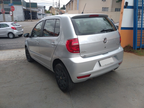 Imagem 3 de 11 de Volkswagen - Fox 1.6 Mi I-motion 8v 2014 Novo