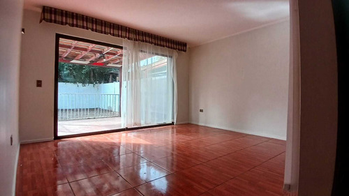 Arriendo Casa Santa Rosa De Huechuraba (90045)