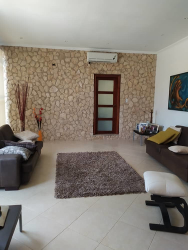 Imagen 4 de 14 de Casa En El Solar, Valencia, Carabobo