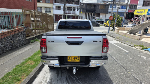 Toyota Hilux 2.4l