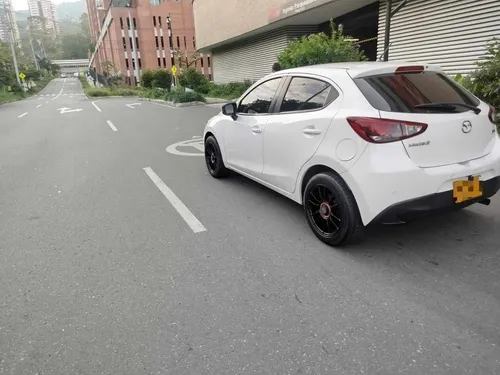 Mazda 2 1.5 Touring