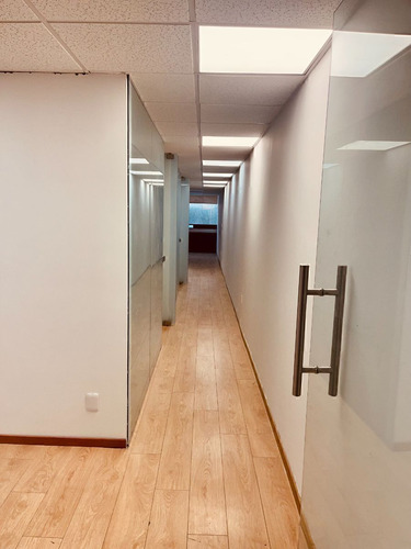 Renta De Oficinas En Col. Bosques De Las Lomas, Miguel Hidalgo
