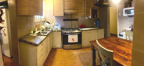 Casa En Venta De 4 Dorm. En Concón