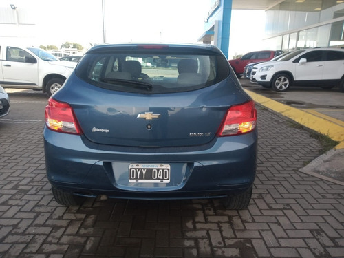 Imagen 7 de 17 de Chevrolet Onix 5p 1,4 Lt Cc