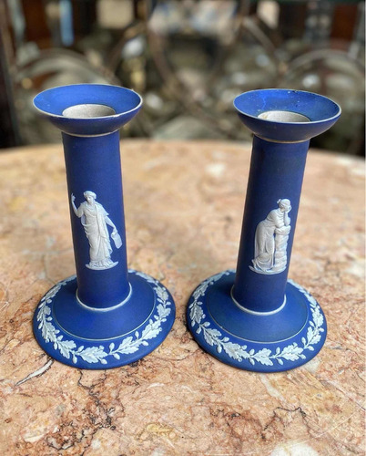 Par De Castiçais Wedgwood (Usado)