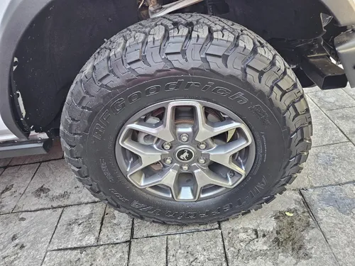 Ford Bronco BADLANDS V6