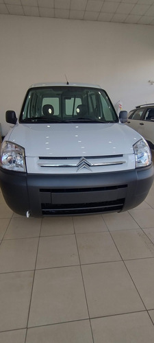 Imagen 3 de 19 de Citroën Berlingo Furgon Hdi Stock Fisico Bonificado