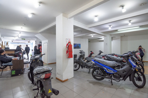 Imagen 5 de 16 de Venta Local 350 M2 Frente A Central De Policias