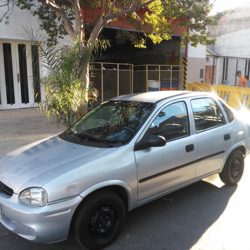 Chevrolet Corsa 1.6 Gl Aa Dh