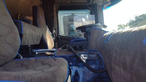 Imagem 17 de 18 de Scania P360 4x2 Cabine Estendida 2013