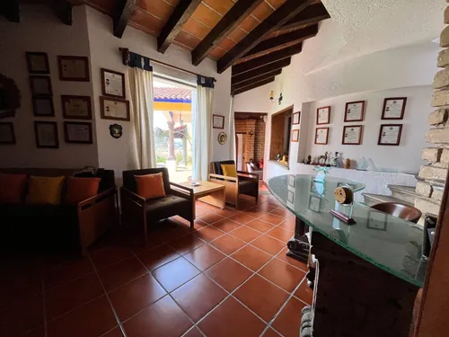 Casa Amueblada Con Alberca Y Vistas Panorámicas ¡baja De Precio De $5'400,000. A $4'500,000!