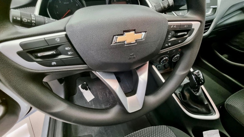 Imagen 19 de 25 de Chevrolet Onix Plus Lt Tech 1.2 0km