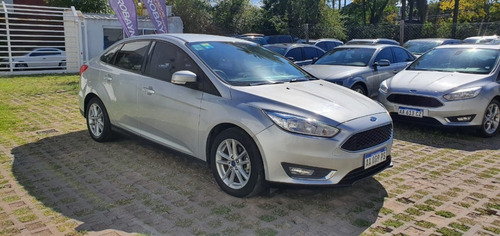 Ford Focus Sedan Se 2.0