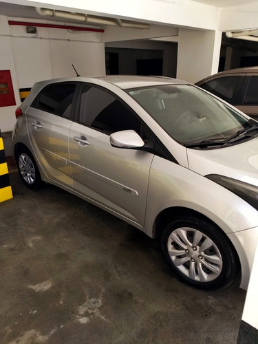 Imagem 3 de 8 de Hyundai Hb20 2016 1.0 Comfort Plus Flex 5p