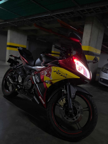 Yamaha R15