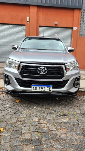 Toyota Hilux 2.8 Cd Srv 177cv 4x4