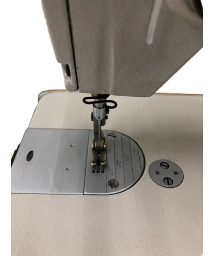 Imagen 2 de 6 de Maquina Recta Industrial Hercules Nva Promocion Lampara Led
