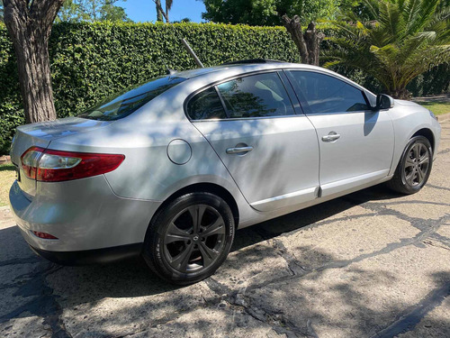 Imagen 2 de 5 de Renault Fluence 2012 2.0 Sport T 180cv