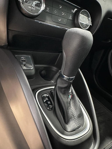 Fiat Cronos 1.3 Drive Cvt