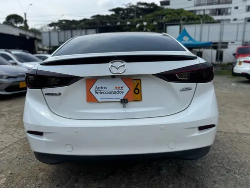 Mazda 3 Touring