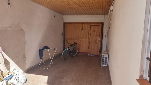 Chalet A La Venta En Castelar Norte
