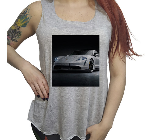 Musculosa Dama Auto Deportivo Blanco Foto Espectacular