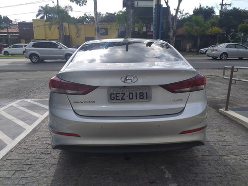 Hyundai Elantra 16/17 2.0 16v Automático