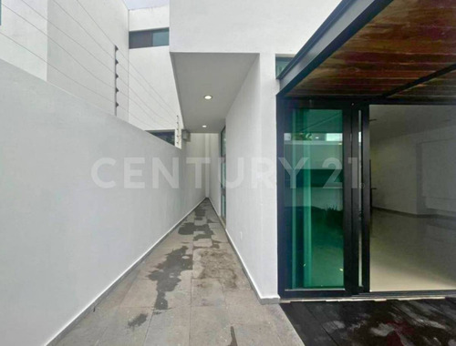 Casa En Venta En Lomas De Mazatlán, Mazatlán, Sinaloa.