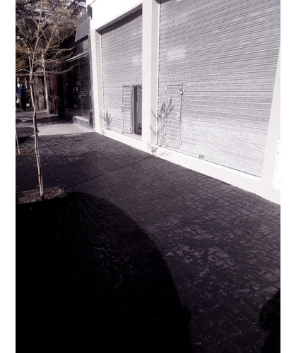 Imagen 6 de 8 de Local Centrico A La Calle