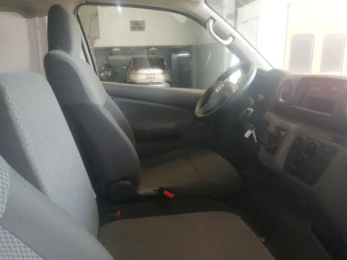 Nissan Urvan 2.5 Panel Amplia Aa Paquete Seguridad Mt