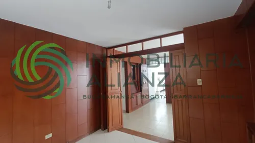 Apartamento En Venta En Cabecera Del Llano. Cod V61697