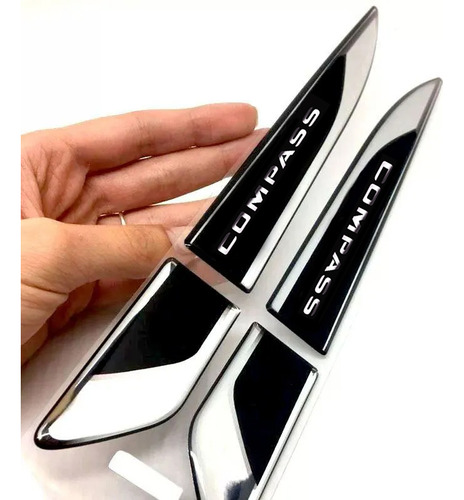 Aplique Lateral Jeep Compass Emblema Resinado Do Para-lama