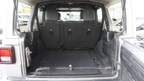 Jeep Wrangler 3.6 Unlimited Sahara Winter Edition 4x4 At
