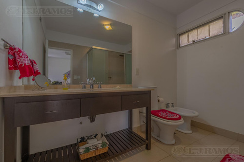 Lj Ramos | Vende | Casa En Campo Chico, Pilar | Luminosa Y Amplia C/ Pileta |